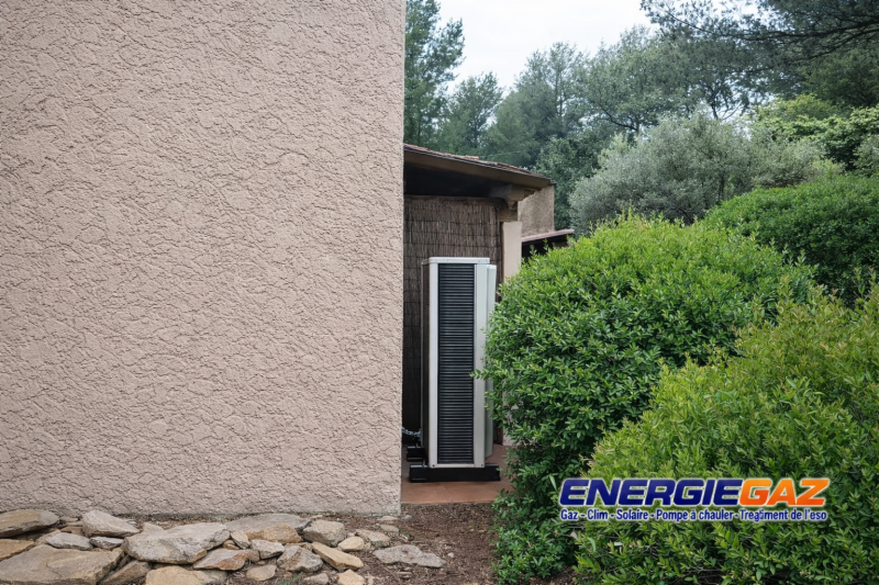 Installation complète de pompe à chaleur air-eau à La Cadière